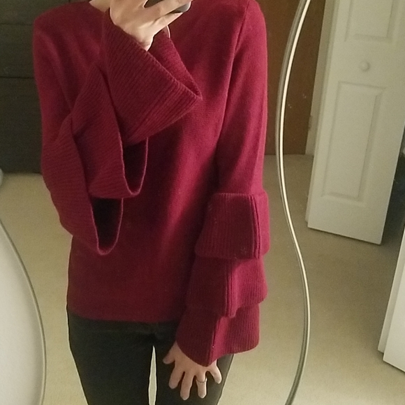 Cherry red sweater with puffy sleeves - Picture 2 of 3